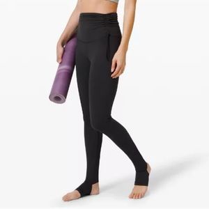 NWT Hug Your Core SHR Tight 28’’